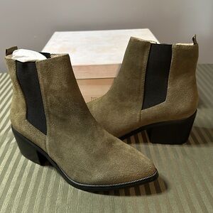NIB Women’s 37(US 6) Edgar Ankle Boots In Moss